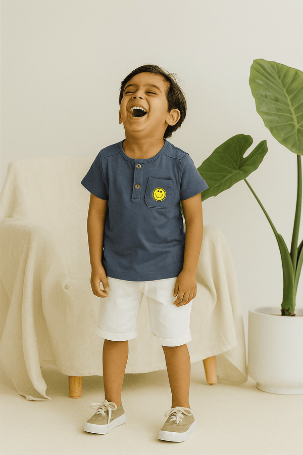 Boys T-Shirt Smiley face - Light Purple - Cute Kids